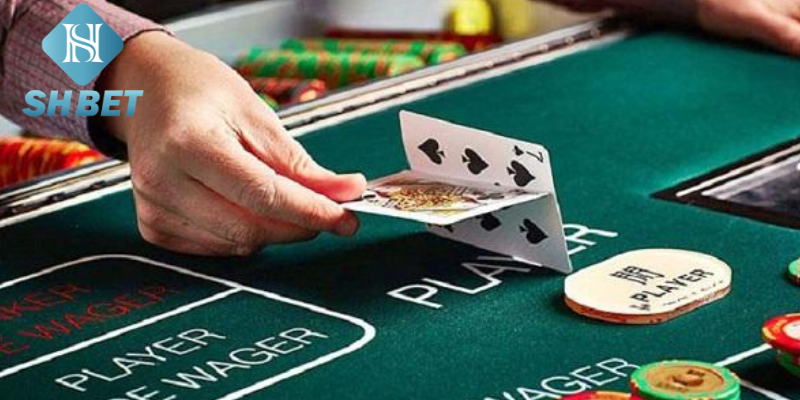 Cận cảnh bộ bài Mini Baccarat tại SHBET
